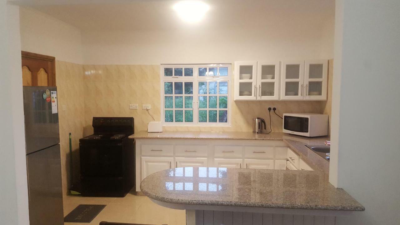 Anse Royale Bay View Apartments Екстериор снимка